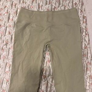 Buff Bunny sea foam Green Leggings